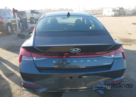 2022 Hyundai Elantra Limited z USA, uszkodzony, nr VIN 5NPLP4AG3NH069237